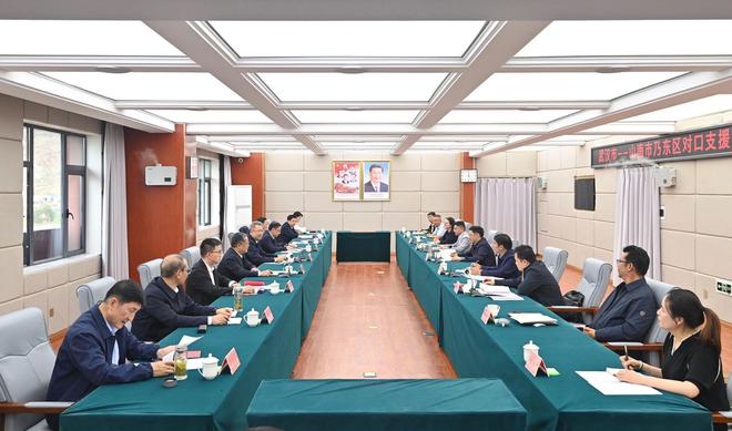 武汉市党政代表团赴西藏学习考察