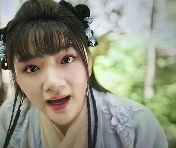 明明是同一人，演完《玉骨遥》又演《锦绣安宁》，瘦下来的她从人人嫌弃的“丑女”变成“大美人”，愣是没认出